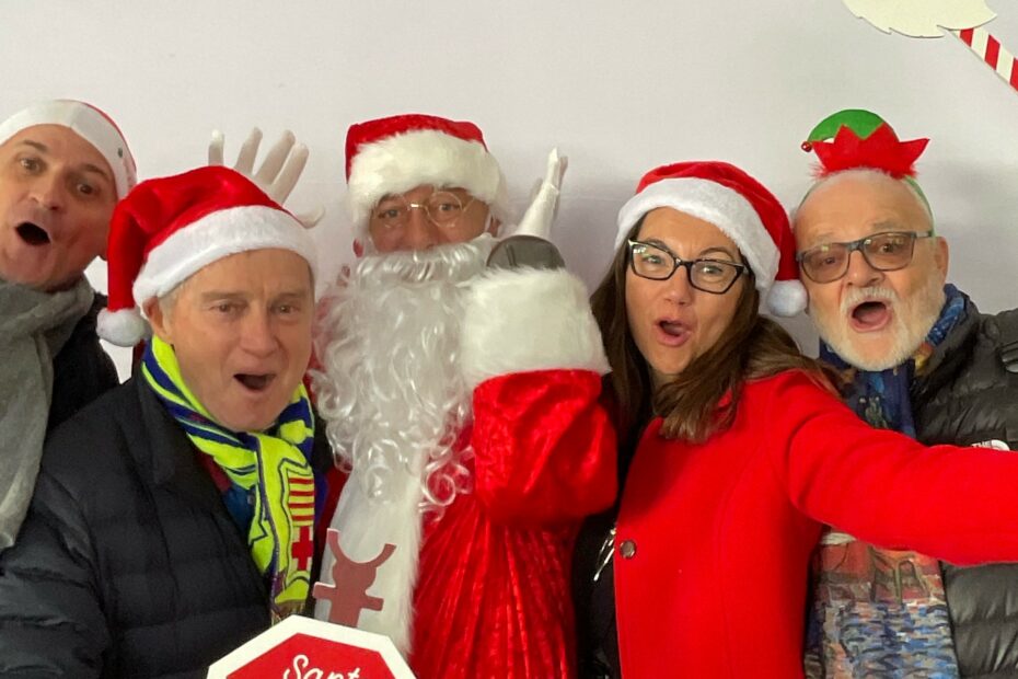 marche_noel_Bienfaisance_lycee_francais_2025